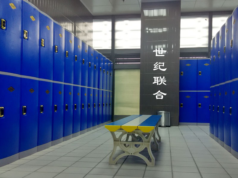 安裝好后的最終效果圖-世紀聯合塑料更衣柜