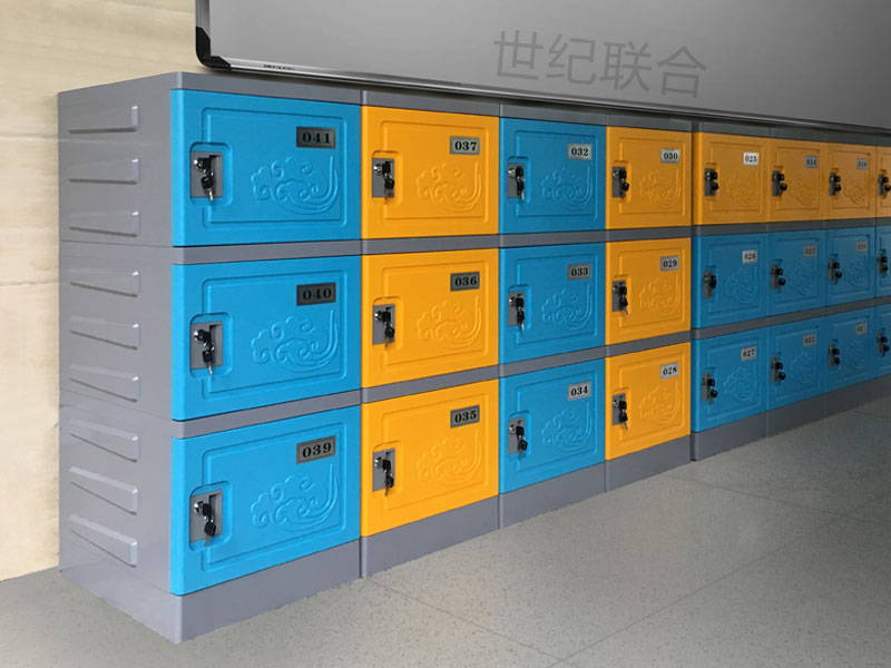 解決方案：學生柜繽紛橙配石墨藍+機械鎖